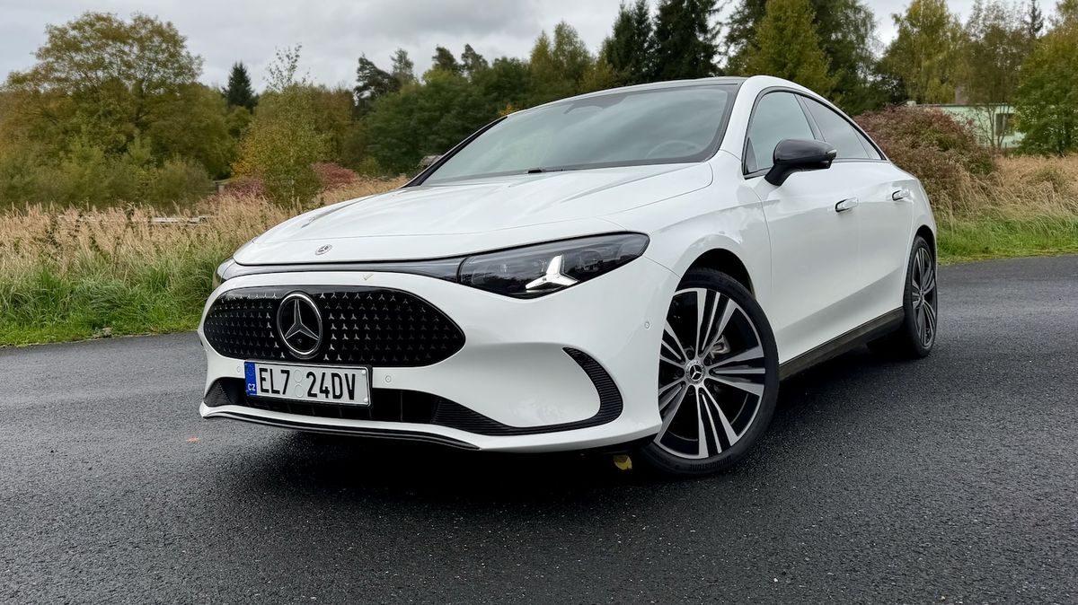 Vypadá jako kosmické vajíčko a skoro nežere. Mercedes CLA je příklad efektivity a přímý rival Tesly