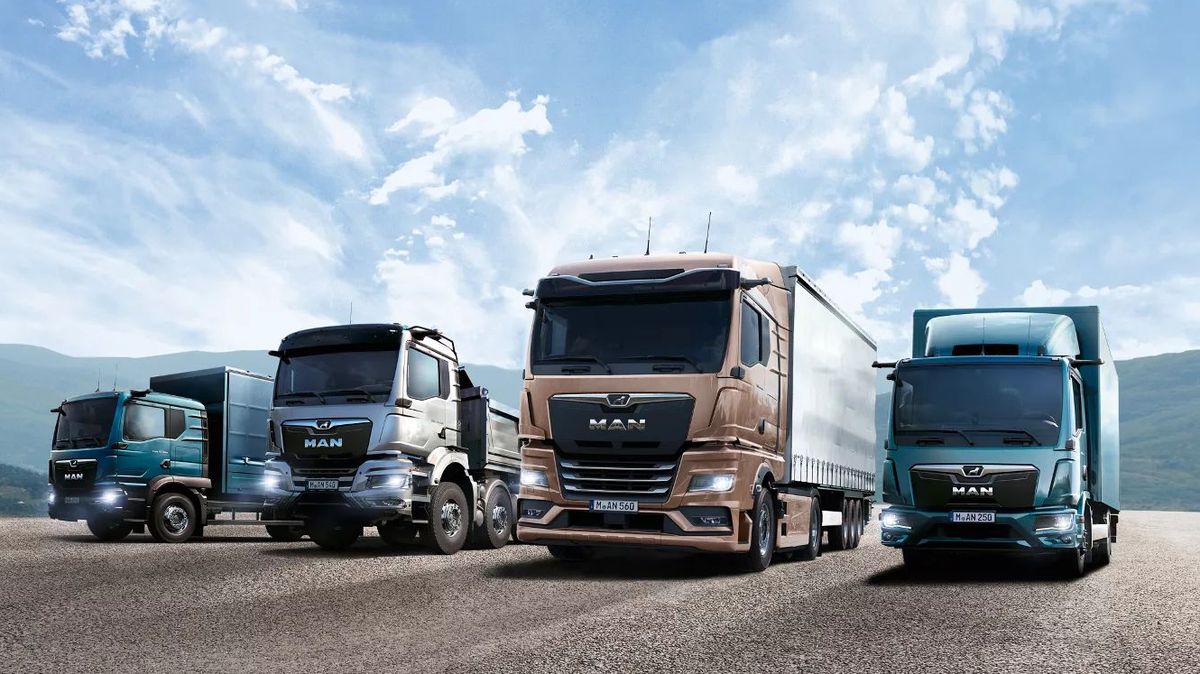 Známému výrobci nákladních vozů teče do bot a chystá propouštění