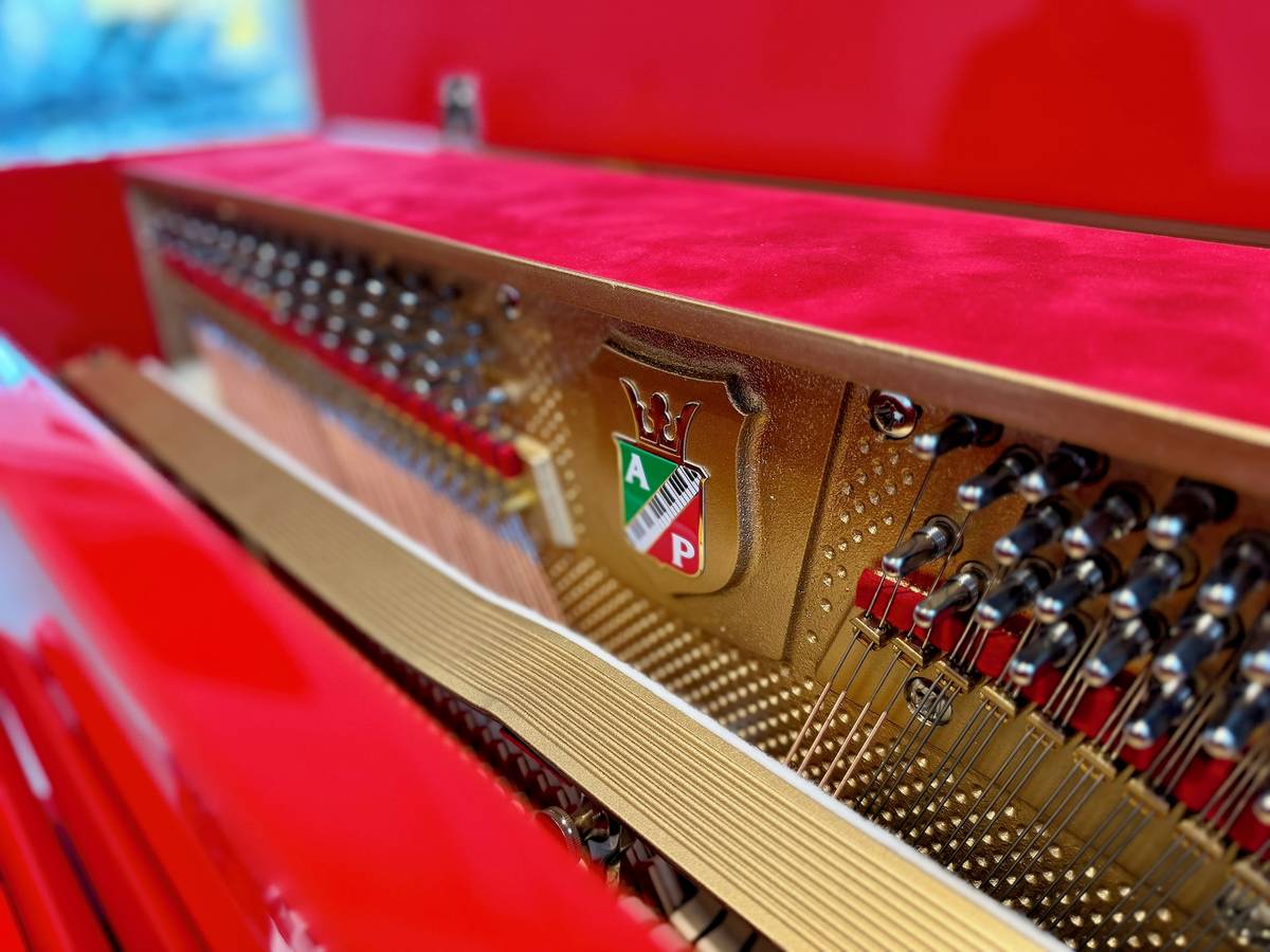 PETROF Mod. 125 M1 v barvě Ferrari červená