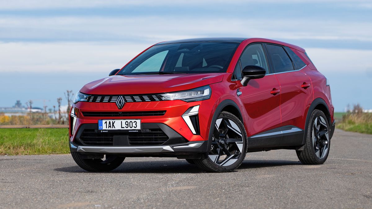 Renault má novou stylovku pro spořílky, kteří nechtějí hybrid: Ujede 1 400 km bez zastavení a stojí prima peníze