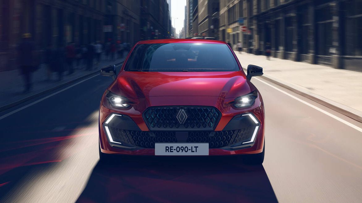 Nový a nepřehlédnutelný Renault Clio prozrazuje české ceny! Spořílka se čtyřlitrovou spotřebou koupíte se slevou