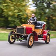 Voiturette A je první automobil společnosti Laurin & Klement.