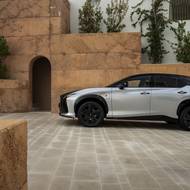Lexus RZ 550e