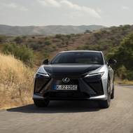 Lexus RZ 550e