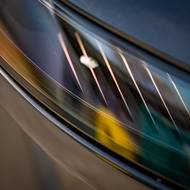 Teslu Model Y Standard (šedá)