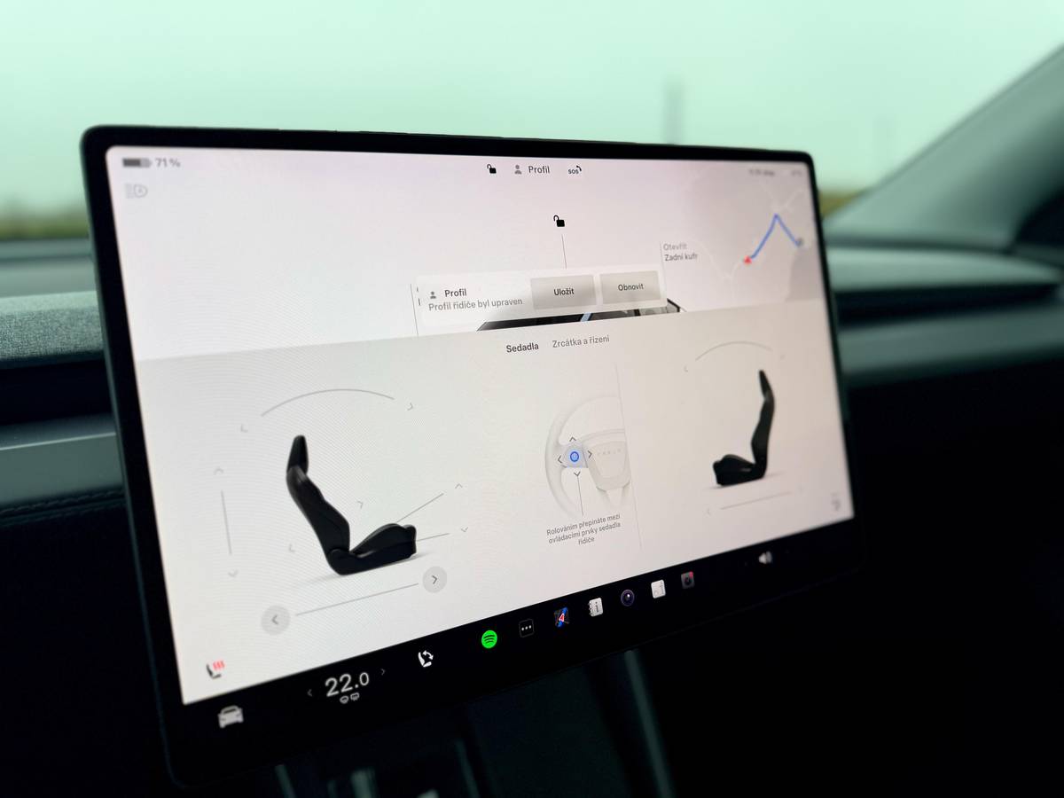 Tesla Model Y Standard