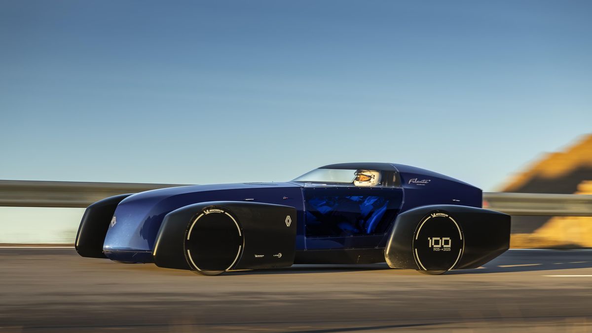 Renault ujel se sériovou baterkou přes 1 000 km bez nabíjení. A rozhodně se neloudal