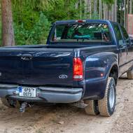 Ford F-350 XL Super Duty V10 Triton