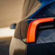 Teslu Model Y Standard (šedá)