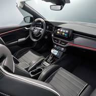 Uvnitř Slavie spider se ladily jen detaily pro sportovnějšího ducha.