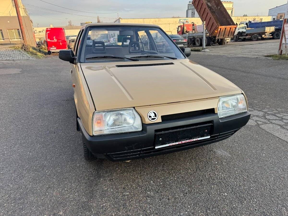 Škoda Favorit 136 L z roku 1990