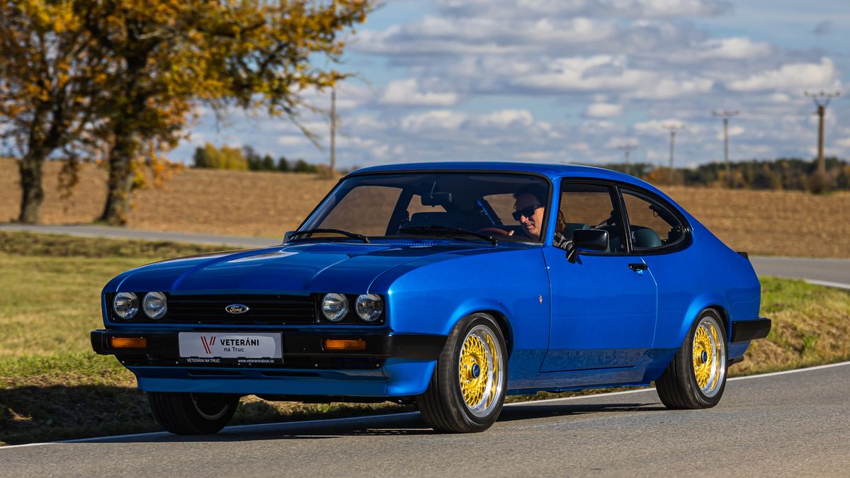 Ford Capri je slavný chuligán z Profesionálů, získal si srdce nejen Bodieho a Doyle