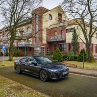 Audi A6 Sedan TFSI quattro S tronic (V6)