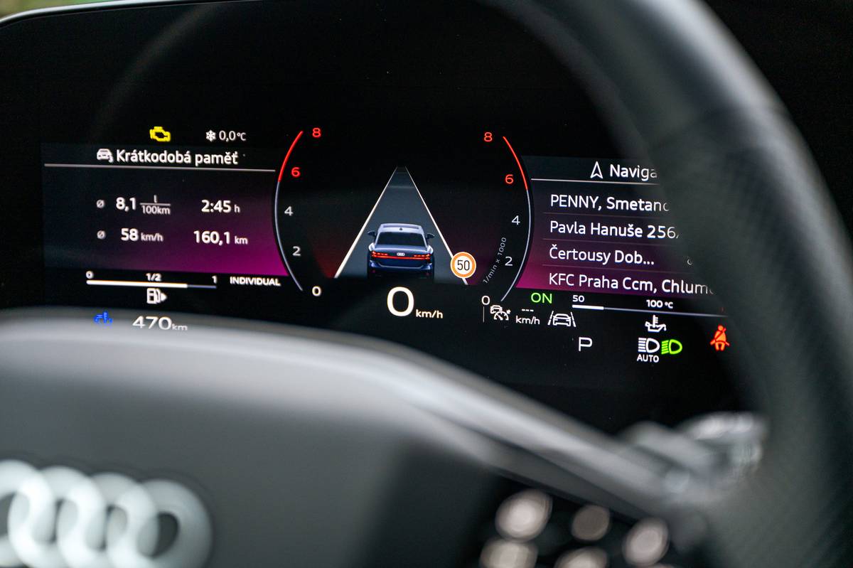 Audi A6 Sedan TFSI quattro S tronic (V6)