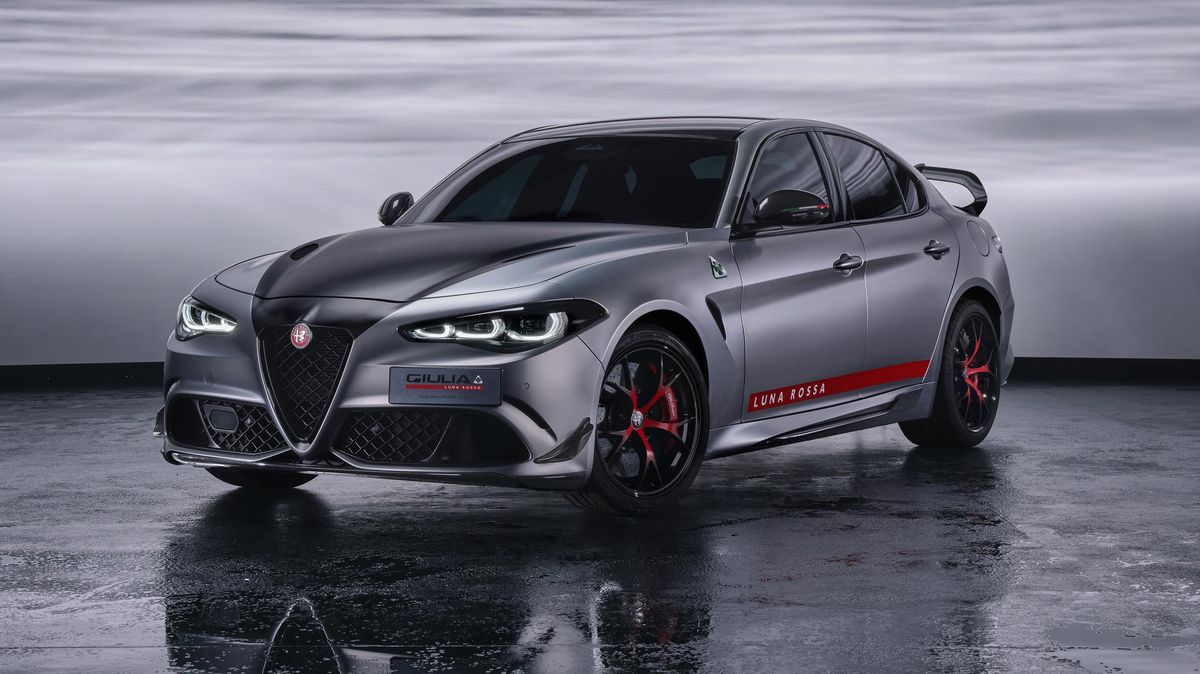 Alfa představila nejbrutálnější Giulii všech dob! Vyprodaná byla ještě před odhalením