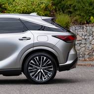 Lexus RX 450h+