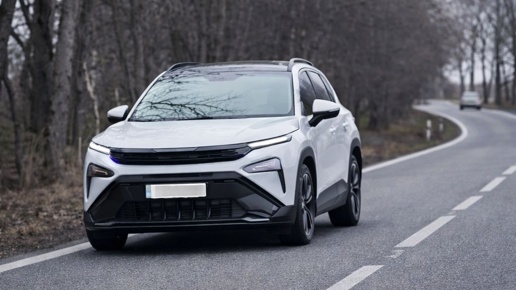 Vlajková Škoda Peaq už jezdí českých silnicích. Zachytili jsme minimálně maskovaný prototyp!