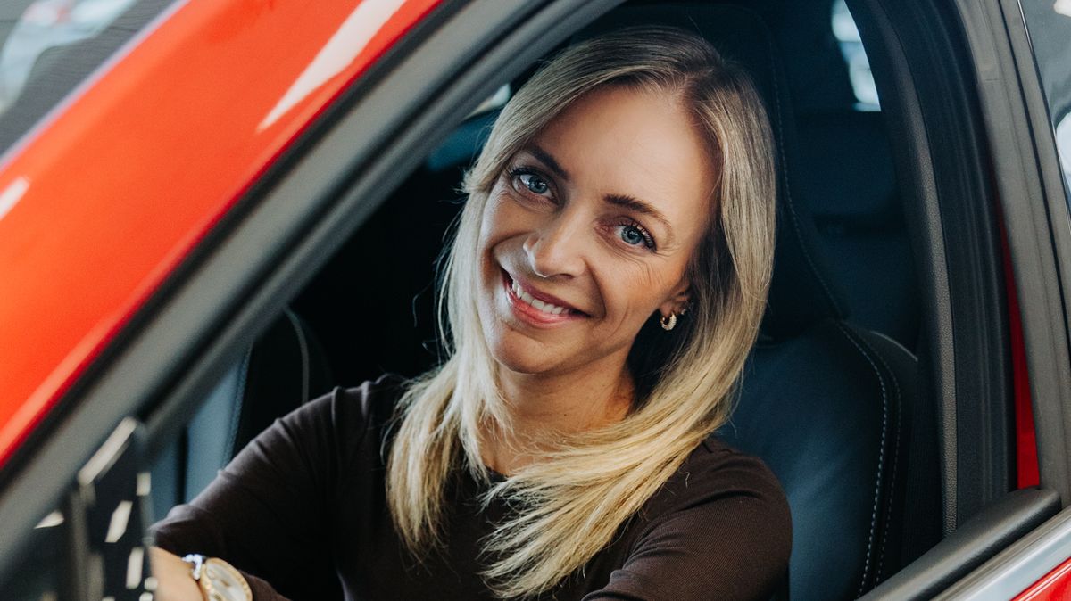 Sympatická zpěvačka Markéta Konvičková má nové auto. Jezdí vozem značky, která v Evropě chytá druhý dech