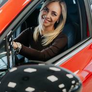 Markéta Konvičková a Mitsubishi Grandis