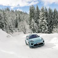 Porsche Winter Experience