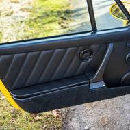 Porsche 911 Carrera 2 Coupe 