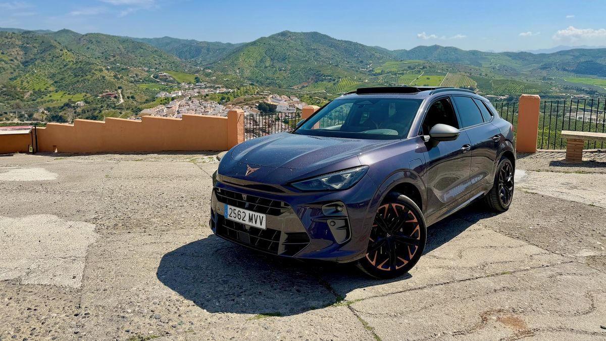 Po stopách hitu Papírový dům: Vyrazili jsme na známá seriálová místa s Cuprou Terramar