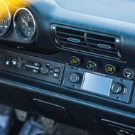 Porsche 911 Carrera 2 Coupe 