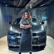 Eva Decastelo a Lynk & Co 01