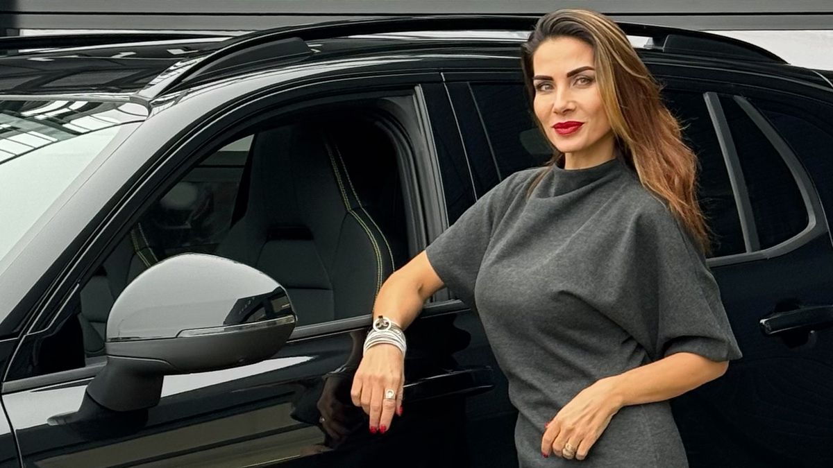 Půvabná Eva Decastelo má nové auto. Řídí SUV značky, o které dost možná uslyšíte poprvé