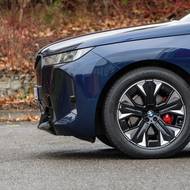BMW iX xDrive60