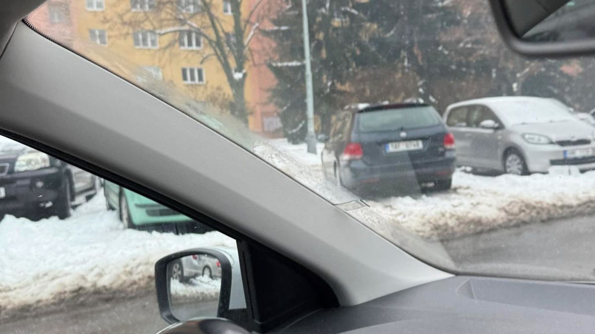 Tohle je asi nejzvláštnější a nejvtipnější autařská skupina na sociálních sítích. Věnuje se českému fenoménu