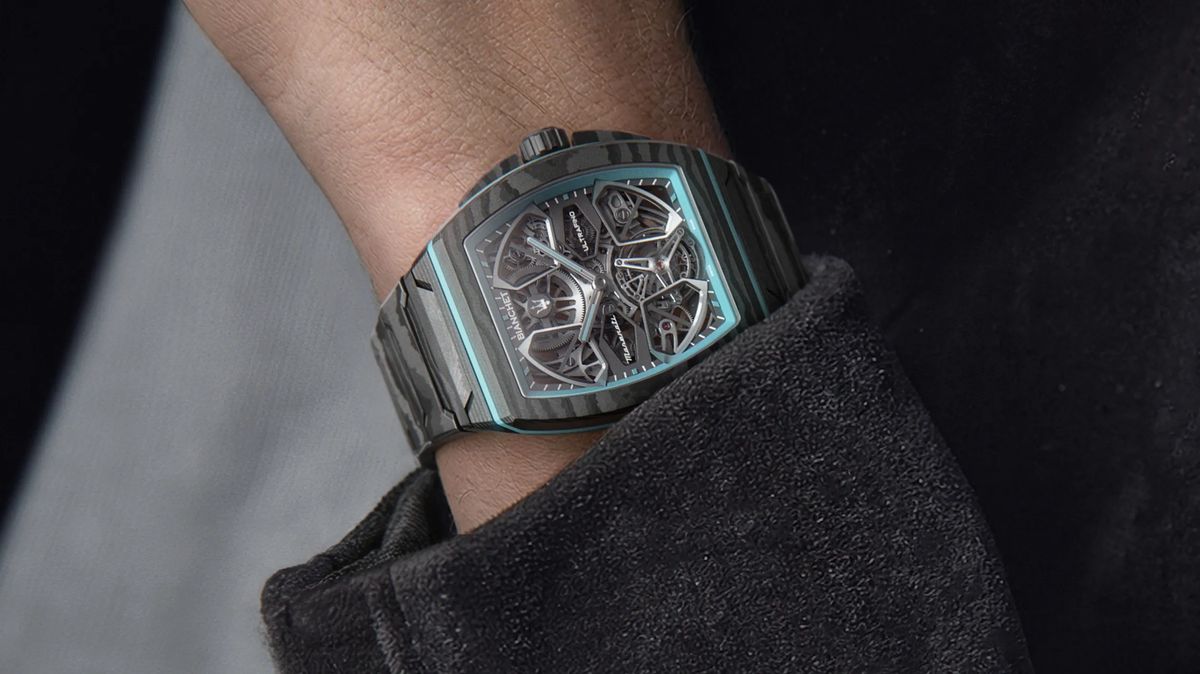 Maserati se v prodeji aut nedaří, tak zkouší štěstí hodinkami. Jsou dražší než SUV Grecale