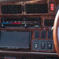 Toyotu HiAce Grand Cabin