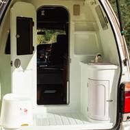 Toyotu HiAce Grand Cabin