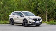 Suzuki S-Cross je příjemně analogové auto, které se hezky řídí, má slušný kufr, čtyřkolku a moc nežere