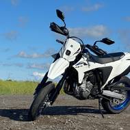 Suzuki DR-Z4 SM