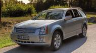 Luxusní velké americké SUV s šestiválcem za sto tisíc? Cadillac SRX je skvělá, jen pěkně rozežraná volba