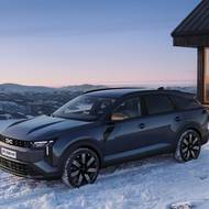 Dacia Striker Extreme hybrid 150 4×4 (Cosmic Blue)