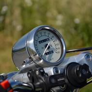 Yamaha V-Max vs XJR 1300