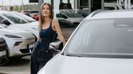 Krásná Andrea Bezděková má nové auto. Vybrala si značku, jejíž obliba u nás v posledních letech roste
