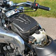 Yamaha V-Max vs XJR 1300