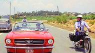 Louis de Funès přivezl Ford Mustang na filmové plátno dříve než James Bond, v Četnících si zahrála i Škodovka