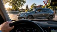 Stupidity českých „řidičů“: Začneme hezky zostra! Za tohle bychom brali řidičák na doživotí